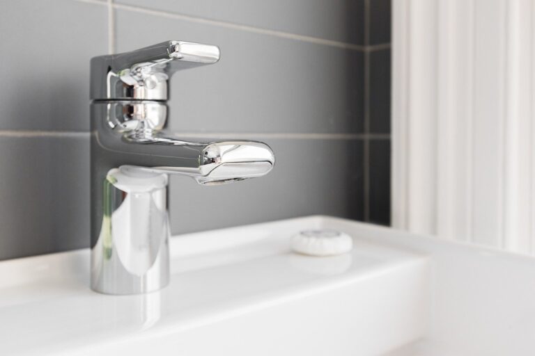 bathroom, faucet, sink-8688132.jpg